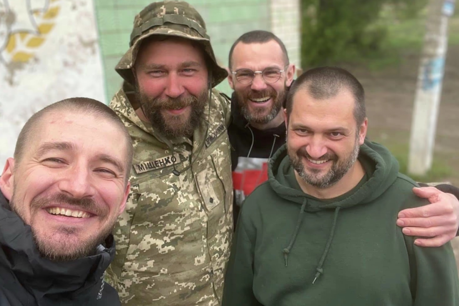 34253464565643344677887