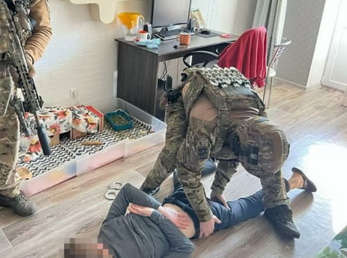 4887529615861984780 n