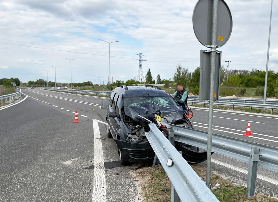 6822f25586363396840314