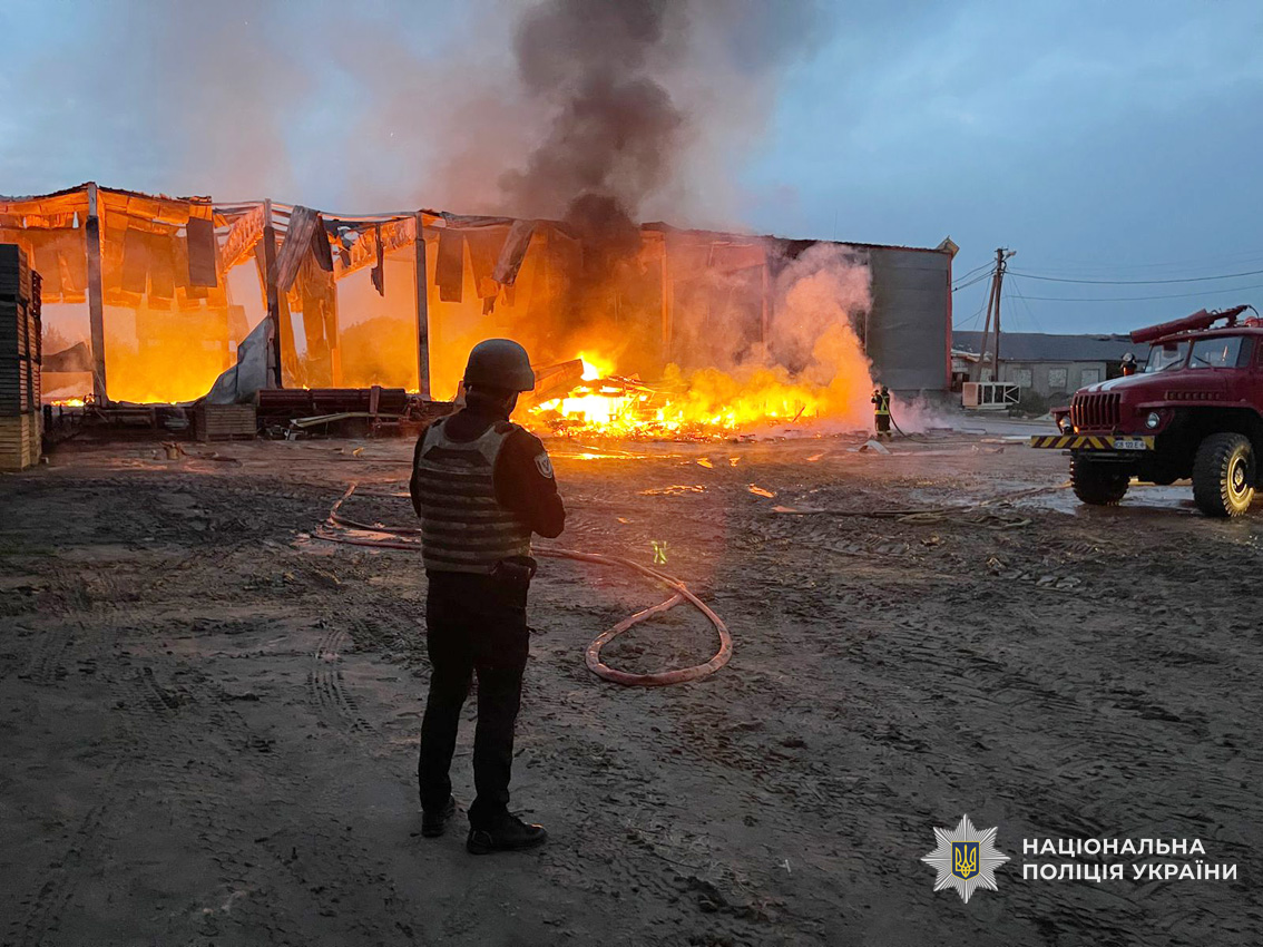 6832b81bb9930930072019