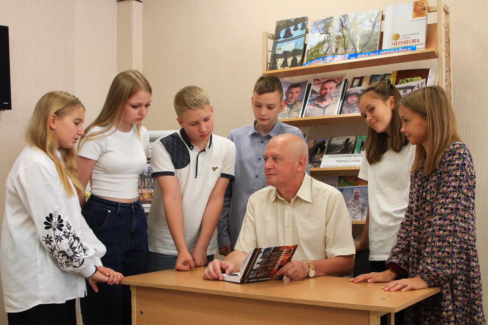 Учні назвали гостя добрим чарівником