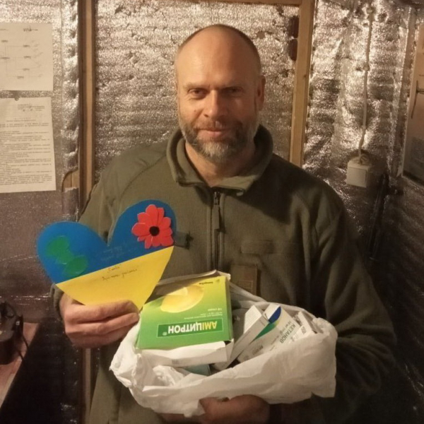 «Одна рука висіла на сухожиллі, на іншій – порвані м’язи»: як рація врятувала життя айдарівцю з позивним «Святий»