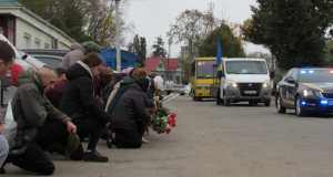 Бобровицька громада провела в останню дорогу Захисника України