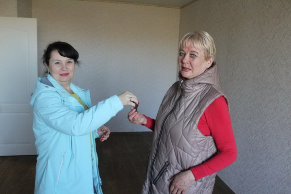 У Новгород-Сіверській громаді лікарю дали квартиру