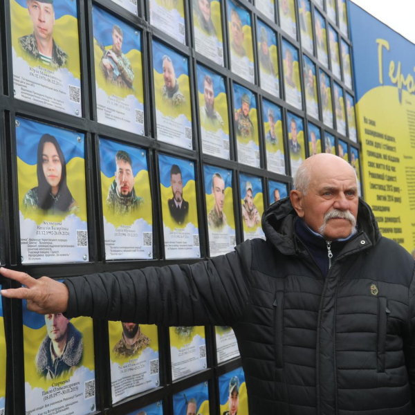 Народна Стіна Пам'яті: без підтримки влади, але з людьми