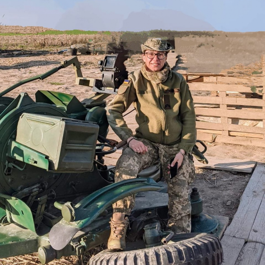 Зі сцени театру у роту вогневої підтримки: історія волонтерки, яка охороняє небо Київщини