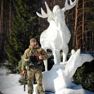 Улюблена тварина Олександра - лось, тому гріх не зробити з нею фото