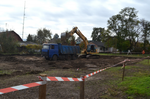 Будують укриття коштом державного бюджету