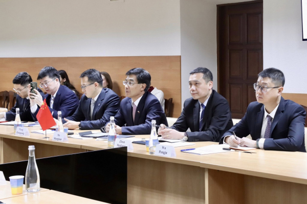 Китайська делегація