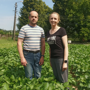 Дмитро Крутило та Олена Шаховніна працюють з бактеріями та грибами