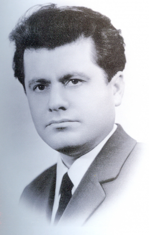 "Мене, наймолодшого в Україні начальника районного управління сільського господарства, призначили директором Майнівського радгоспу-технікуму. Мені було 30 років".