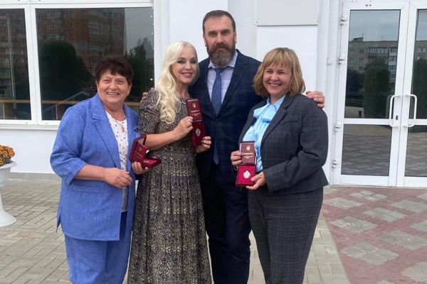 Президент України відзначив освітян Чернігівщини