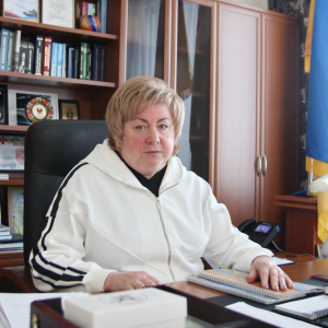 Олена Дмитренко: «Або ми воюємо, або підіймайте руки»