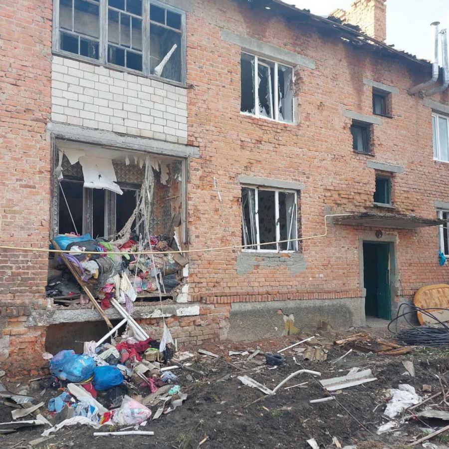 Будинок після обстрілів