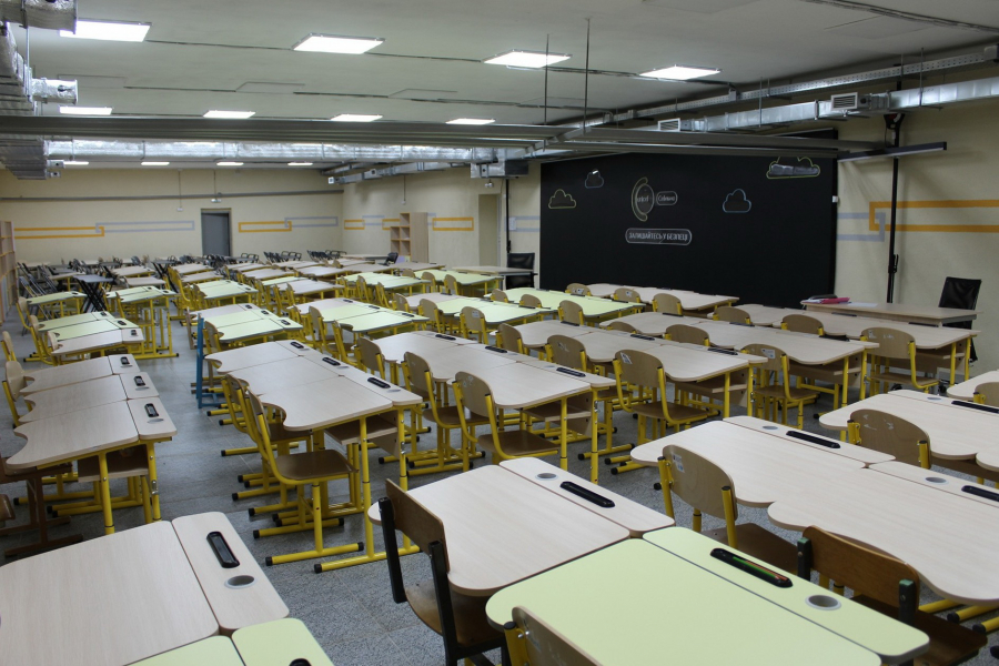 У Десні побудують «підземну школу»