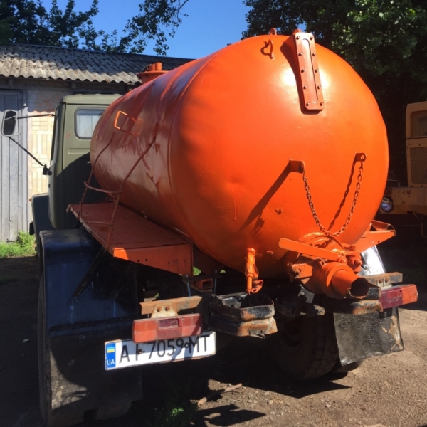 Чи закінчиться колись «спецоперація» по захопленню «жижевозки» приходьковими «благодійниками»?