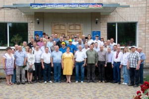 Одні цікавляться ринковими тенденціями, інші – сортами: на Носівській селекційно-дослідній станції пройшов «День поля»