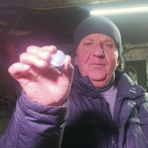 У кузні «Морського» чеканять монети з дракарами вікінгів