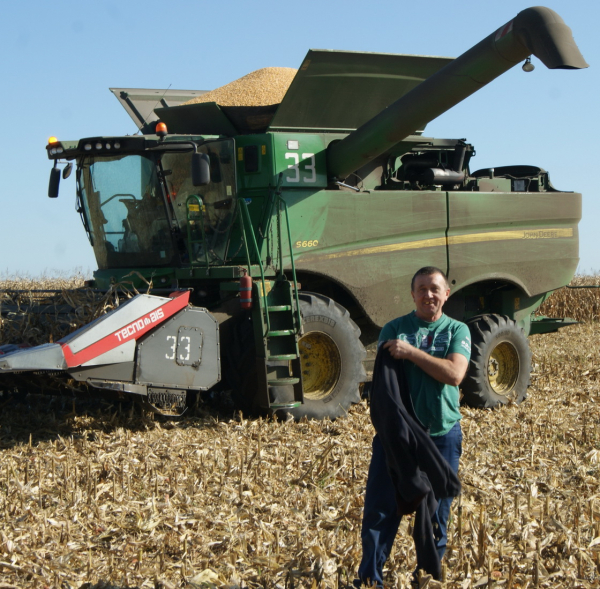 Комбайнер Віктор Андрущенко