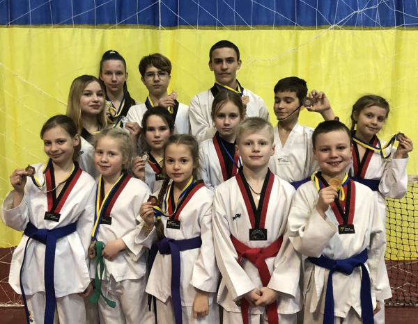 11 медалей вибороли чернігівські тхеквондисти у Києві
