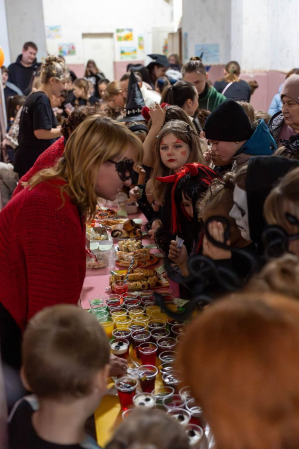 На «гарбузовій вечірці» зібрали 16 тисяч гривень для ЗСУ