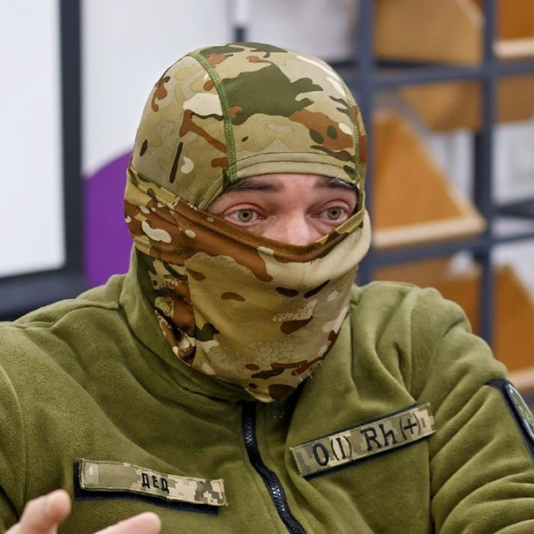 Стріляй так, наче в тебе лишилася остання куля: історія богослова, який став снайпером